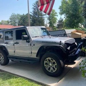 Meet your Posher, Eric